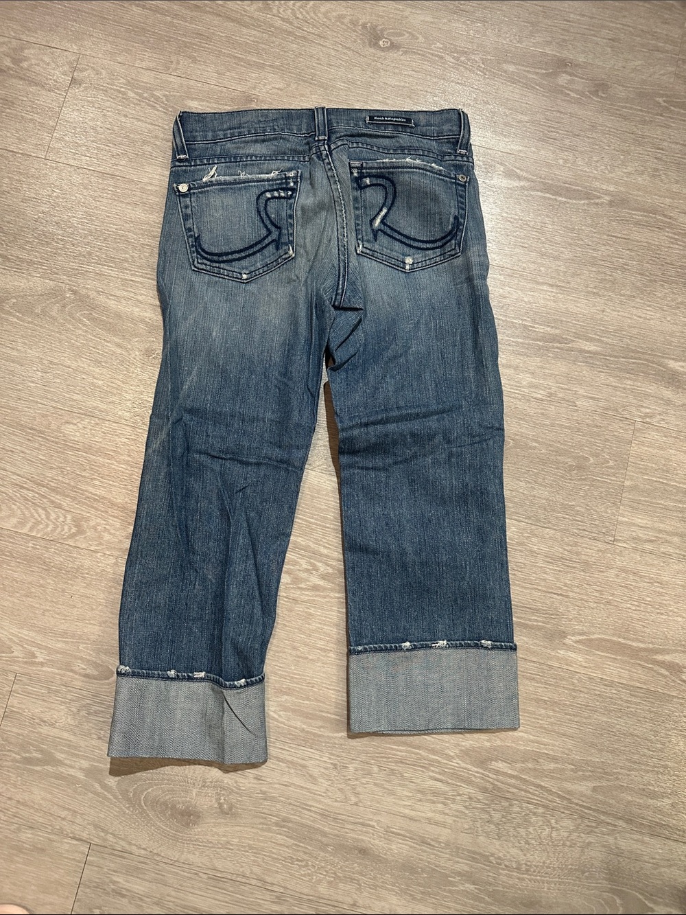 Rock & Republic Capri Jeans. Size 24. Preowned